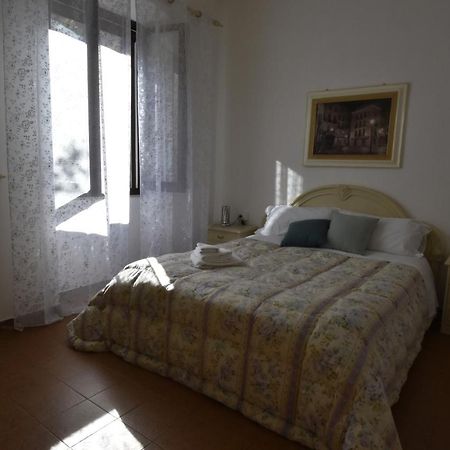 La Casa Di Nonno Apartment Iglesias Bagian luar foto
