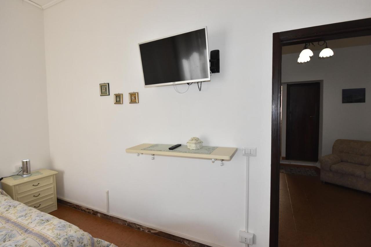 La Casa Di Nonno Apartment Iglesias Bagian luar foto